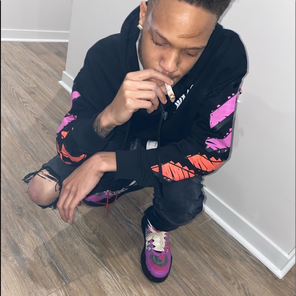 Meet your Posher, Cordell - Picture 1 of 1